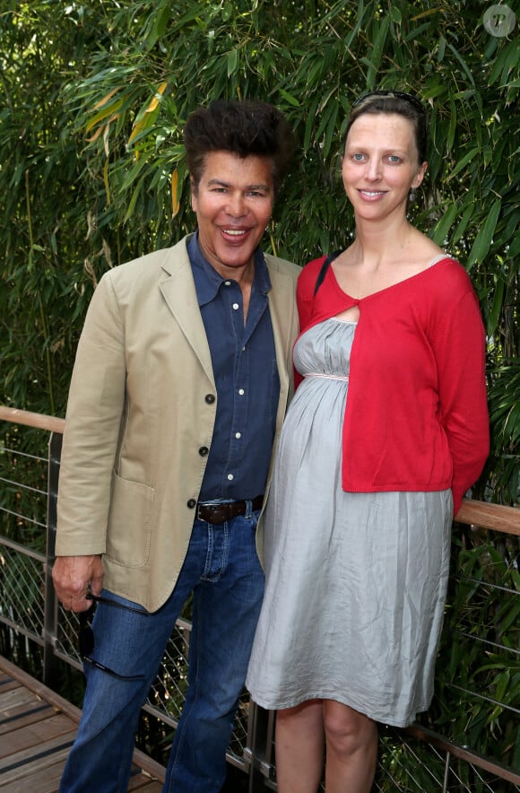 Igor a aussi été en couple avec Amélie de Bourbon Parme avec qui il aura deux enfants...Igor Bogdanoff ( Bogdanov) ( Bogdanov) et sa femme Amélie de Bourbon Parme (enceinte) - People au village des Internationaux de France de tennis de Roland Garros à Paris, le 31 mai  2014. 