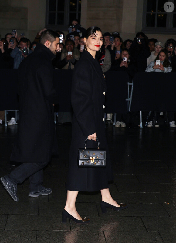 Clara Luciani - Arrivées au défilé Schiaparelli mode femme automne / hiver 2024-2025 lors de la Fashion Week de Paris (PFW) au pavillon Vendôme, à Paris, France, le 29 février 2024. © Denis Guignebourg/Bestimage