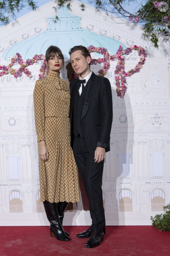 Clara Luciani et son compagnon Alex Kapranos - Photocall du 40ème Gala de Charité AROP (Association pour le Rayonnement de l'Opéra de Paris) à l'Opera Garnier à Paris le 27 février 2020. © Pierre Perusseau/Bestimage