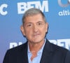 Pour pallier au départ d'Yves Calvi, BFMTV lancera deux nouveaux rendez-vous en soirée
Yves Calvi lors de la conférence de presse de rentrée BFM TV. - RMC du groupe Altice France à Paris, France, le 31 août 2023