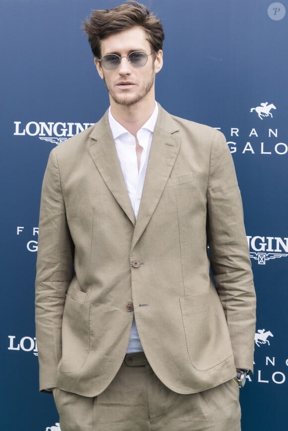 Trois mois après le drame, le comédien a du mal à se remettre.
Jean-Baptiste Maunier - Photocall du Prix de Diane Longines 2022 à Chantilly le 19 juin 2022. © Jack Tribeca / Bestimage