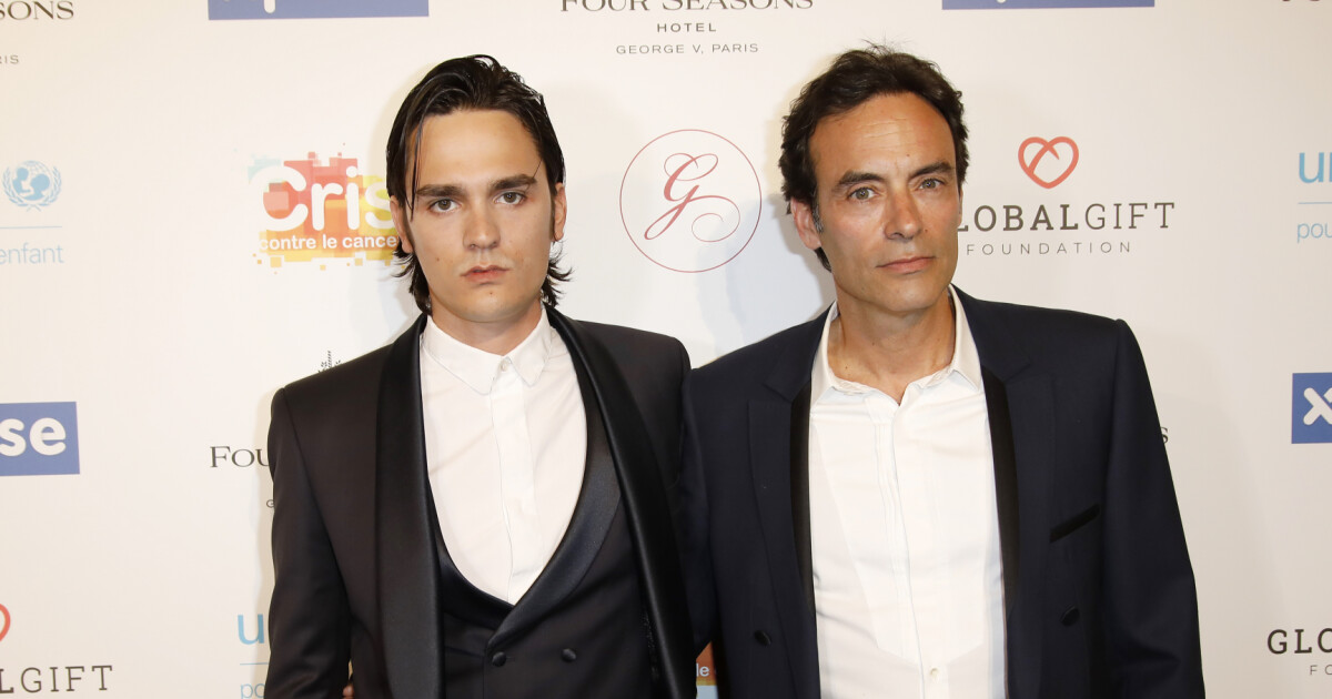 Des témoins oculaires racontent le geste fort posé par Anthony Delon devant la porte Doshi envers Alain Fabian