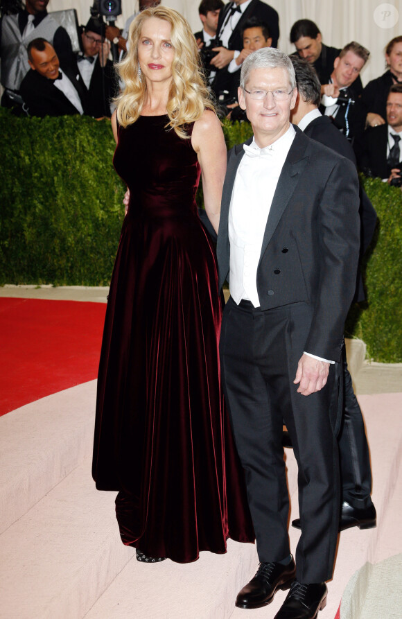 Tim Cook et Laurene Powell Jobs - Soirée Costume Institute Benefit Gala 2016 (Met Ball) sur le thème de "Manus x Machina" au Metropolitan Museum of Art à New York, le 2 mai 2016. © Charles Guerin/Bestimage 