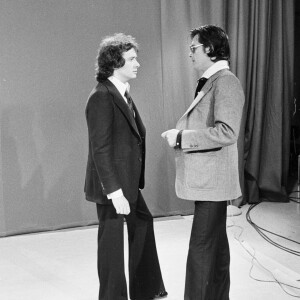 Ils avaient également essayé de collaborer ensemble dans le domaine de la musique 
Archives - En France, à Paris, Michel SARDOU et Alain Delon le 29 septembre 1975.