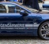 Gérald Darmanin, ministre de l'Intérieur, reçoit une Alpine A110 destinée aux équipes rapides d'intervention de la gendarmerie nationale dans la cour du ministère de l'Intérieur à Paris, le 17 décembre 2021. © Yona Rosa / Panoramic / Bestimage