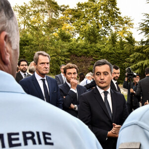 Gérald Darmanin, ministre de l'Intérieur, est en visite à la caserne de gendarmerie de Port-Sainte-Marie, commune où Mélanie Lemée, gendarme, a été tuée par un chauffard. C'est le premier déplacement de Gérald Darmanin en tant que ministre de l'Intérieur. Le 7 juillet 2020. © Thierry Breton / Panoramic / Bestimage