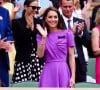 C'était la première apparition publique de Kate depuis la finale masculine de Wimbledon en juillet.
La princesse de Galles dans la loge royale le quatorzième jour des championnats de Wimbledon 2024 au All England Lawn Tennis and Croquet Club, à Londres, en Angleterre, au Royaume-Uni, le 14 juillet 2024.