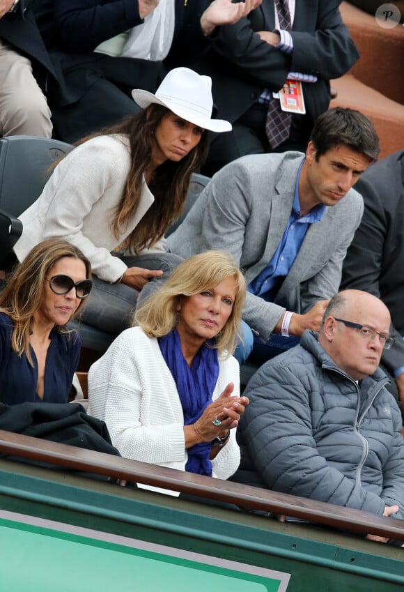 Christine Caron, Tony Estanguet et sa femme Laeticia - People dans les tribunes lors du tournoi de tennis de Roland Garros à Paris le 29 mai 2015.