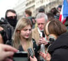 Mais, jugée trop clivante, elle aurait été écartée par la direction d'Europe 1
Thais d'Escufon, porte-parole de Génération identitaire lors de la manifestation de Génération Identitaire place Denfert Rochereau à Paris. © Justine Sacrèze / Bestimage