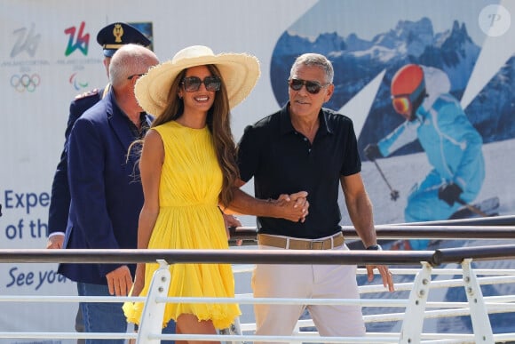 Venise, ITALIE - George Clooney et sa femme Amal arrivent à l'aéroport Marco Polo de Venise pour la 81e édition du Festival international du film de Venise.