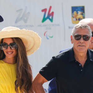 Venise, ITALIE - George Clooney et sa femme Amal arrivent à l'aéroport Marco Polo de Venise pour la 81e édition du Festival international du film de Venise.