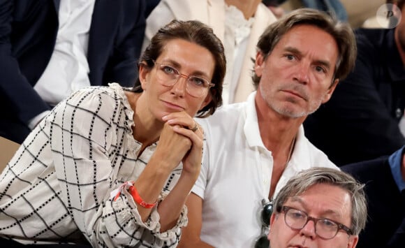 Anne-Claire Coudray et son compagnon Nicolas Vix en tribune (jour 13) lors des Internationaux de France de Tennis de Roland Garros 2022 à Paris, France, le 3 juin 2022. © Dominique Jacovides/Bestimage 