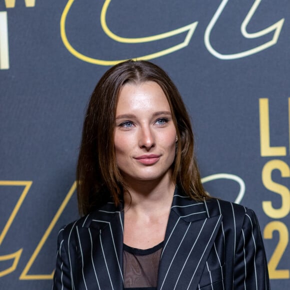 Ilona Smet - Photocall du défilé Etam Live Show 2021 à l'Opéra Garnier à Paris le 4 octobre 2021. © Tiziano Da Silva / Bestimage 