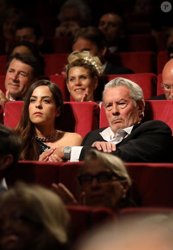 Alain Delon et sa fille Anouchka - Remise de la Palme d'Honneur à Alain Delon lors du 72ème Festival International du Film de Cannes. On may 19th 2019 © Jacovides-Moreau / Bestimage 