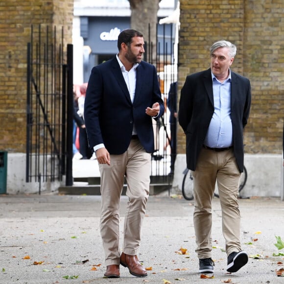 Le prince William, prince de Galles, visite la galerie Saatchi sur King's Road dans le quartier de Chelsea, à Londres, Royaume Uni, le 5 septembre 2024, pour découvrir « Homelessness: Reframed », une exposition révolutionnaire qui donne vie aux complexités du sans-abrisme. © Justin Goff/GoffPhotos/Bestimage 