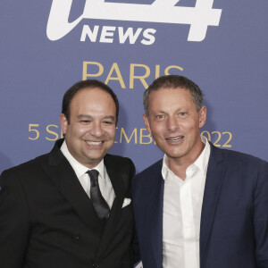 Frank Melloul (PDG de I24NEWS), Marc-Olivier Fogiel au photocall de la soirée de gala de la chaine i24News à Chaillot - Théâtre national de la Danse à l'occasion de la célébration du 2ème anniversaire de la signature des Accords d'Abraham, Paris le 5 septembre. © Jack Tribeca / Bestimage 