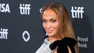 Jennifer Lopez : En plein divorce avec Ben Affleck, elle ose une spectaculaire revenge dress et lance un message clair