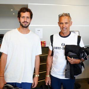 Devant les photographes, père et fils, heureux d'être présents, se sont affichés très complices.
Exclusif - Paul Belmondo, Victor Belmondo lors du marathon Karting Jules Bianchi (jour 1) au circuit Paul Ricard au Castellet, France, le 6 septembre 2024. © Anne-Sophie Guebey via Bestimage