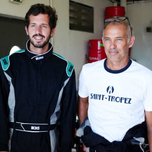 De belles images et retrouvailles qui ont enchanté la presse hexagonale.
Exclusif - Paul Belmondo, Victor Belmondo lors du marathon Karting Jules Bianchi (jour 1) au circuit Paul Ricard au Castellet, France © Anne-Sophie Guebey via Bestimage