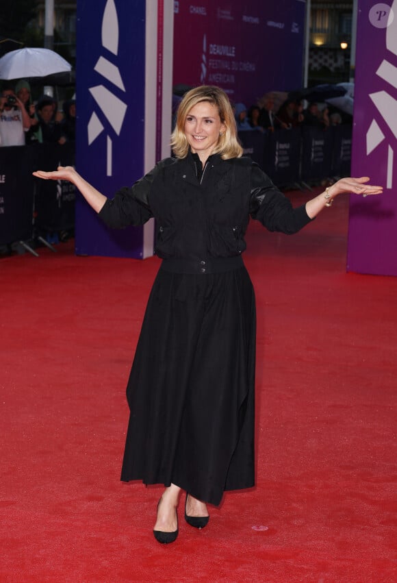 Julie Gayet - Arrivées à la projection du film "Beetlejuice Beetlejuice" lors de la 50ème édition du Festival du Cinema Américain de Deauville, France, le 7 eptembre 2024. © Denis Guignebourg/BestImage