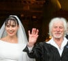 Leur amour est né d’un véritable coup de foudre
Murielle Mégevand et Hugues Aufray sur le parvis de l'église - Mariage d'Hugues Aufray et de Murielle Mégevand à l’église Saint-Vigor de Marly-Le Roy, France, le 2 septembre 2023. 