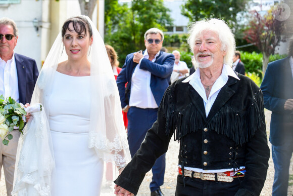 Mégevand et Hugues Aufray - Mariage d'Hugues Aufray et de Murielle Mégevand à l’église Saint-Vigor de Marly-Le Roy, France, le 2 septembre 2023. 