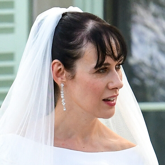 Murielle Mégevand - Mariage d'Hugues Aufray et de Murielle Mégevand à l’église Saint-Vigor de Marly-Le Roy, France, le 2 septembre 2023. 