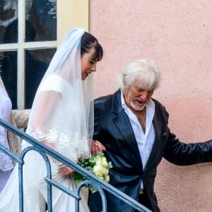 Ils ont célébré leur mariage le 2 septembre 2023 à Marly-le-Roi
Hugues Aufray et Murielle Mégevand - Mariage d'Hugues Aufray et de Murielle Mégevand à la mairie de Marly-Le Roy, France, le 2 septembre 2023. 