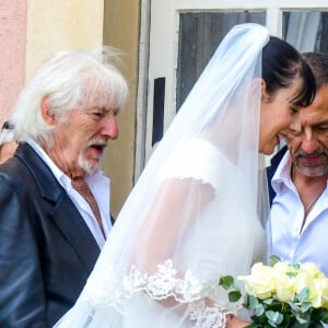 Hugues Aufray et Murielle Mégevand - Mariage d'Hugues Aufray et de Murielle Mégevand à la mairie de Marly-Le Roy, France, le 2 septembre 2023. 