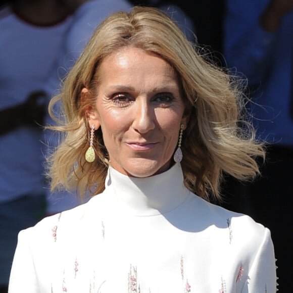 En chantant la magnifique bande originale de "Titanic", Céline Dion avait reçu un Oscar en 1998.
Céline Dion à la sortie de l'hôtel de Crillon à Paris pendant la fashion week Haute Couture automne-hiver Valentino à Paris.