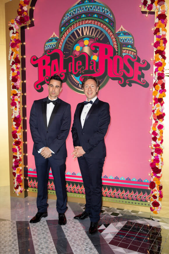 A-t-il notamment déclaré
Stéphane Bern et son compagnon Yori Bailleres - Arrivées des invités au Bal de la Rose 2023 sur le thème "Bollywood" à la salle des étoiles à Monaco le 25 mars 2023. © Olivier Huitel / Pool / Bestimage