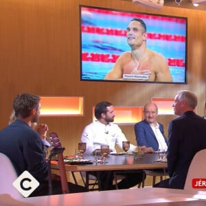 Jérémy Frérot sur le plateau de "C à vous".