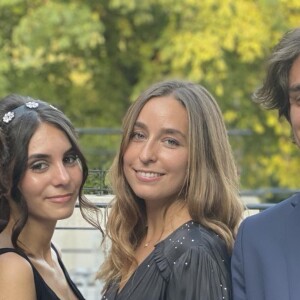 Laurent Fontaine est en outre le père de quatre grands enfants: deux jumelles, Tamara et Joy, et Lara et MiloLes quatre enfants de Laurent : Tamara, Joy, Lara et Milo©Instagram