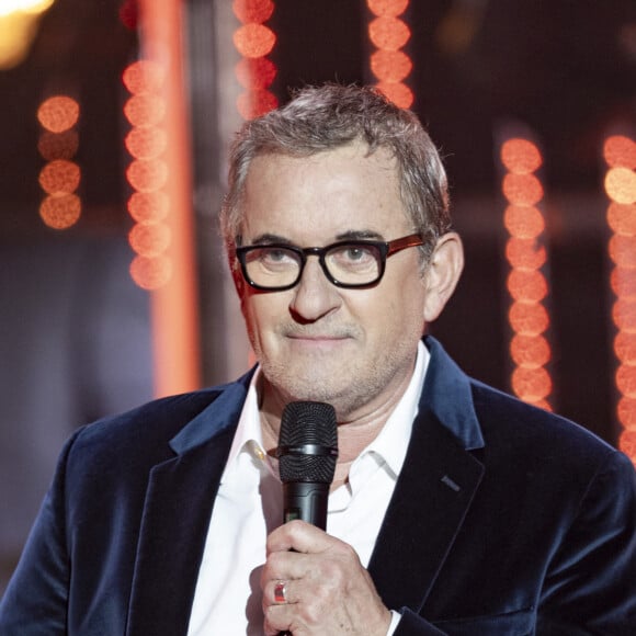 Christophe Dechavanne lors de l'enregistrement de la soirée "Les 30 ans du sidaction - la soirée événement" au Grand Rex à Paris diffusée le 23 mars 2024 sur France 2.