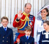 William héritant bientôt du trône d'Angleterre, il a pris une décision très importante avec sa femme concernant Charlotte et Louis
Kate Middleton, le prince William et leurs enfants George (11 ans), Charlotte (9 ans) et Louis (6 ans)