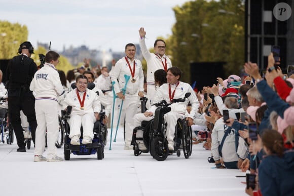 La "Parade des Champions" des Jeux Olympiques et Paralympiques de Paris2024, sur les Champs-Elysées. Paris, le 14 septembre 2024. © Romauld Meigneux/Pool/Bestimage 