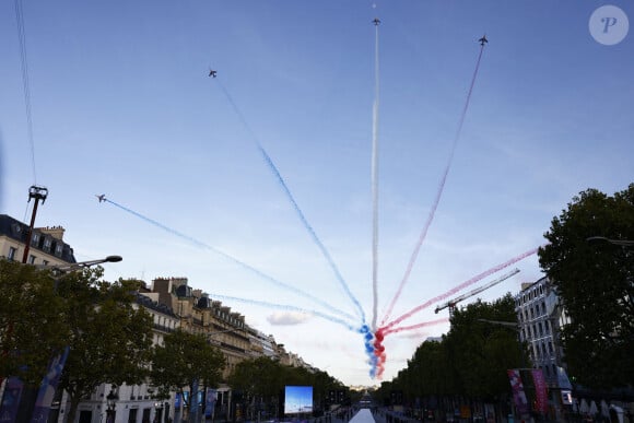 La "Parade des Champions" des Jeux Olympiques et Paralympiques de Paris2024, sur les Champs-Elysées. Paris, le 14 septembre 2024. © Mohamed Badra/Pool/Bestimage 