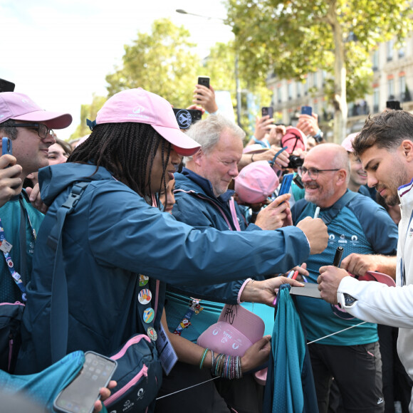 Antoine Dupont - La "Parade des Champions" des Jeux Olympiques et Paralympiques de Paris2024, sur les Champs-Elysées. Paris, le 14 septembre 2024. © Eliot Blondet/Pool/Bestimage 