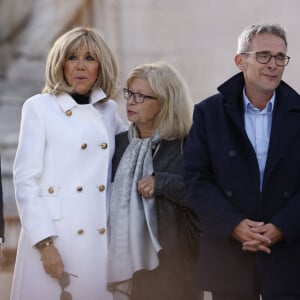 Brigitte Macron, Amélie Oudéa-Castéra, ministre des Sports et des Jeux olympiques et paralympiques, et Patrick Ollier, Maire de Rueil-Malmaison, - La "Parade des Champions" des Jeux Olympiques et Paralympiques de Paris2024, sur les Champs-Elysées. Paris, le 14 septembre 2024. © Romauld Meigneux/Pool/Bestimage 