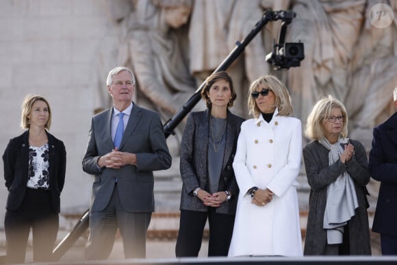 Michel Barnier, Amelie Oudea Castera et Brigitte Macron - La "Parade des Champions" des Jeux Olympiques et Paralympiques de Paris2024, sur les Champs-Elysées. Paris, le 14 septembre 2024. © Romauld Meigneux/Pool/Bestimage 