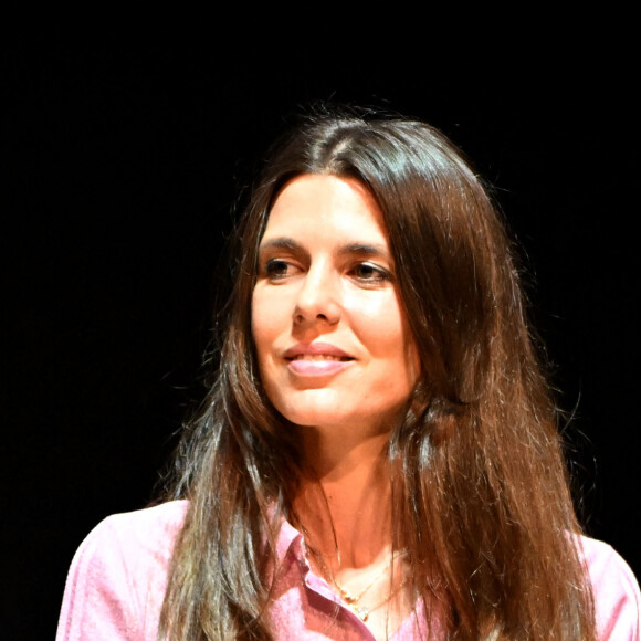 Charlotte Casiraghi durant la cérémonie de proclamation de l'édition 2023 des Prix de la Fondation Prince Pierre à l'opéra Garnier à Monaco, le 10 octobre 2023.  © Bruno Bebert / Bestimage