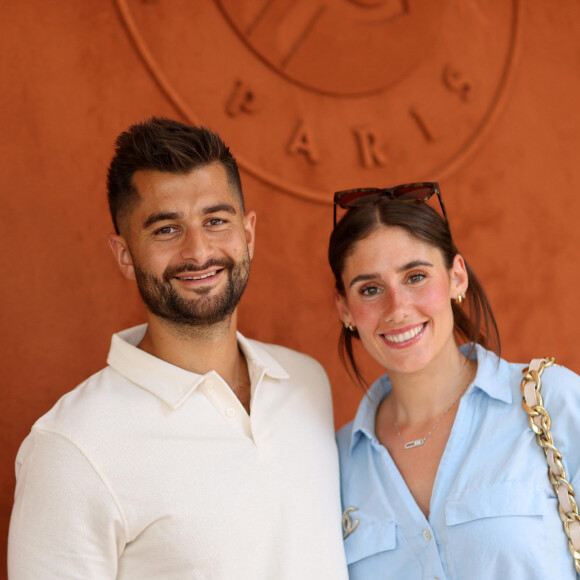 Benoit Assadi et Jesta Hillmann au village lors des Internationaux de France de Tennis de Roland Garros 2023. Paris, le 7 juin 2023. © Jacovides / Moreau / Bestimage