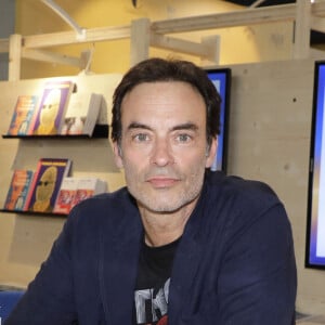 Anthony Delon au Festival du Livre de Paris 2024 au Grand Palais Éphémère le 14 avril 2024. © Cédric Perrin / Bestimage