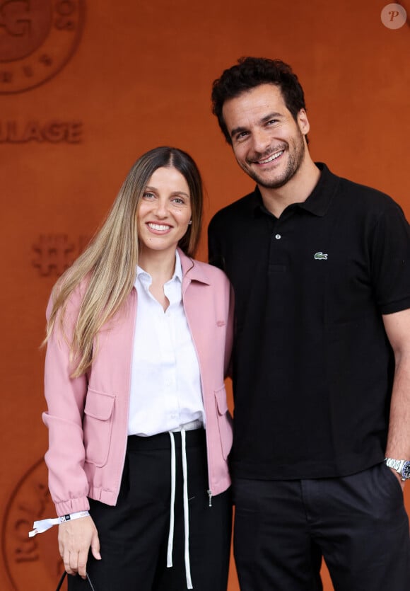 Amir Haddad a sorti son nouvel album "C Amir" inspiré par ces événements marquants
Amir Haddad et sa femme Lital - Célébrités au village des Internationaux de France de tennis de Roland Garros 2024 à Paris. © Jacovides / Moreau / Bestimage 