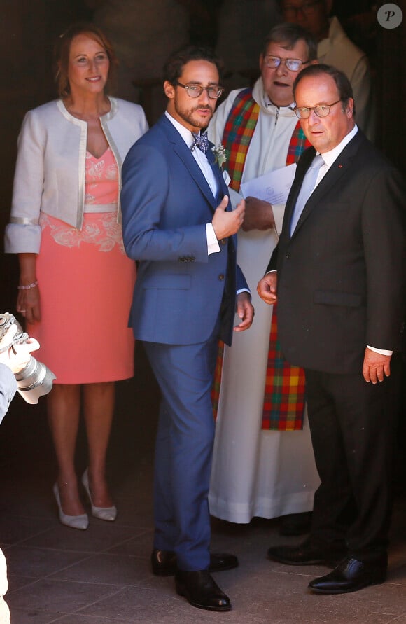 Ségolène Royal et François Hollande - Mariage de Thomas Hollande et de la journaliste Emilie Broussouloux l'église de Meyssac en Corrèze, près de Brive, ville d'Emiie. Le 8 Septembre 2018. © Patrick Bernard-Guillaume Collet / Bestimage