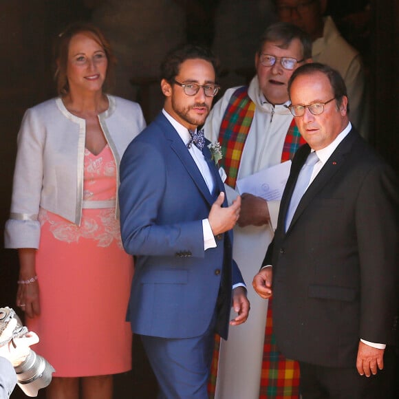 Ségolène Royal et François Hollande - Mariage de Thomas Hollande et de la journaliste Emilie Broussouloux l'église de Meyssac en Corrèze, près de Brive, ville d'Emiie. Le 8 Septembre 2018. © Patrick Bernard-Guillaume Collet / Bestimage