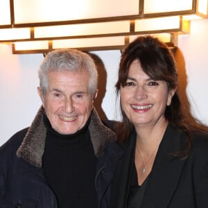 Elle a abandonné le lycée en classe de première et est partie vivre à Paris où elle vit de petits boulots. C'est sa rencontre avec Claude Lelouch qui va bouleverser sa vie.
Claude Lelouch et Valérie Perrin-Lelouch - Défilé de Mode Stéphane Rolland, Collection Haute Couture Printemps/Été 2024 - Front Row, à la Salle Pleyel dans le cadre de la Fashion Week de Paris, France, le 23 Janvier 2024. © Bertrand Rindoff / Bestimage 