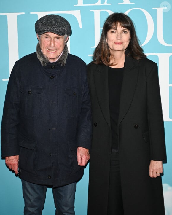 Claude Lelouch et sa compagne Valérie Perrin - Avant-première du film "La Vie pour de vrai" au cinéma Pathé Wepler à Paris le 18 avril 2023. © Coadic Guirec/Bestimage