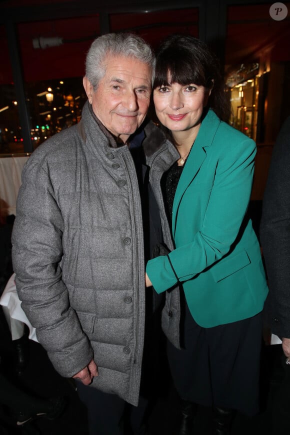 Exclusif - Claude Lelouch et sa compagne Valérie Perrin - L'équipe du film de C. Lelouch "L'Amour c'est mieux que la Vie" se retrouve au restaurant Le Fouquet's avant la Première du film à Paris le 17 janvier 2022 . © Bertrand Rindoff Petroff / Bestimage 