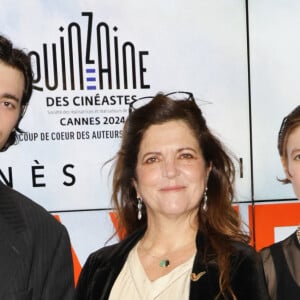 Adam Bonitzer, sa soeur Agathe Bonitzer autour de Agnès Jaoui à l'avant-première du film "Ma vie, ma gueule" au cinéma UGC Ciné Cité Les Halles à Paris le 17 septembre 2024. © Coadic Guirec / Bestimage